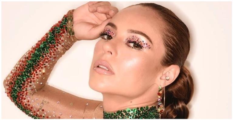 Com look transparente, Paolla Oliveira arrasa em ensaio da Grande Rio