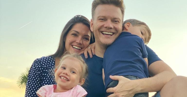 Nos EUA, Thais Fersoza e Michel Teló conseguem ‘folguinha’ dos filhos e curtem momento romântico
