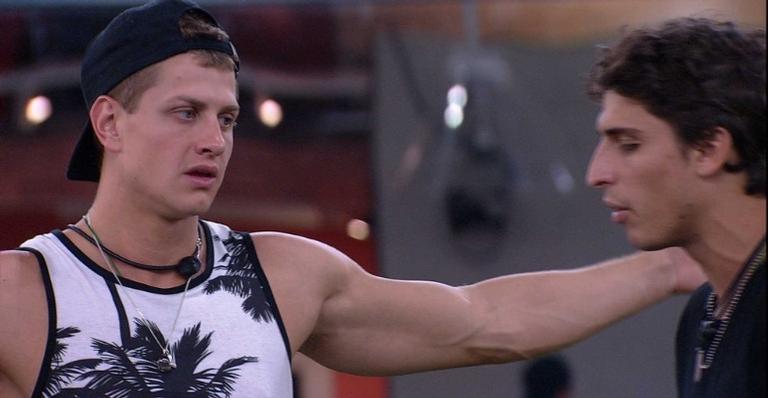 BBB20: Felipe e Lucas criticam postura de Marcela e disparam: ”Isso não é feminismo”