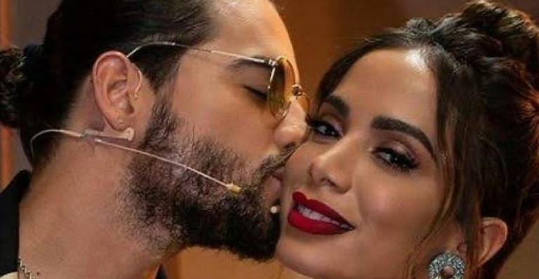 Anitta compartilha mensagem de aniversário para Maluma: ”Para sempre”