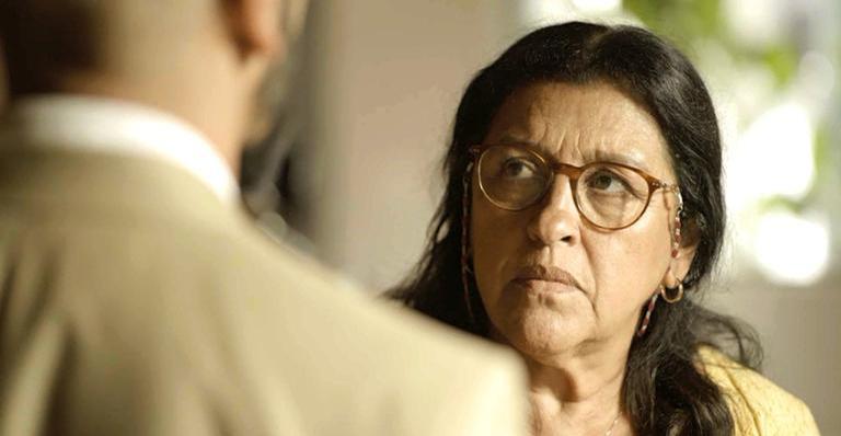 Personagem decide se vingar e manda matar filho de mocinha em ‘Amor de Mãe’