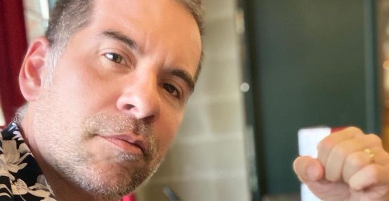 Mais magro e sarado, Leandro Hassum é flagrado em shopping no Rio