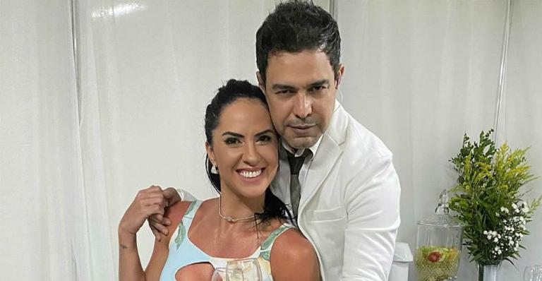 Zezé Di Camargo posa de mãos dadas com Graciele Lacerda e se declara: ”Nossa caminhada”