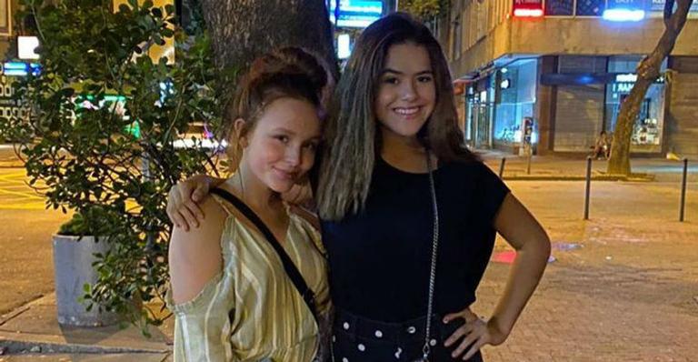 Maisa curte dia de folga com Larissa Manoela e se declara: ”Minha pitchuquinha”