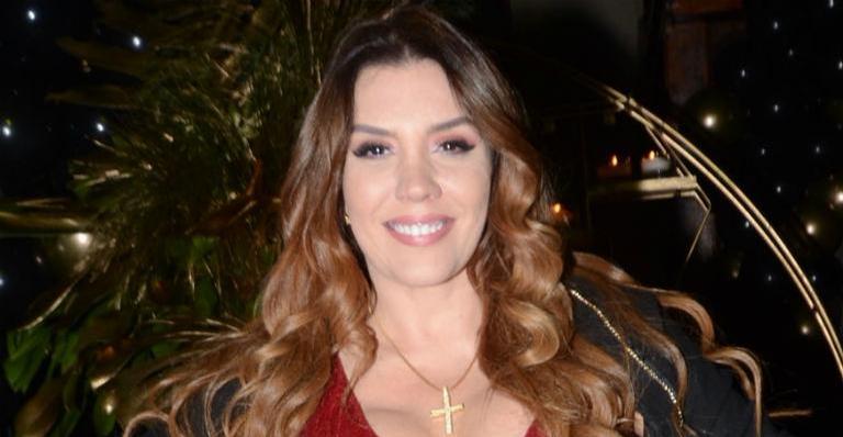 Simony acerta com a Rede TV! e fará cobertura do Carnaval de 2020