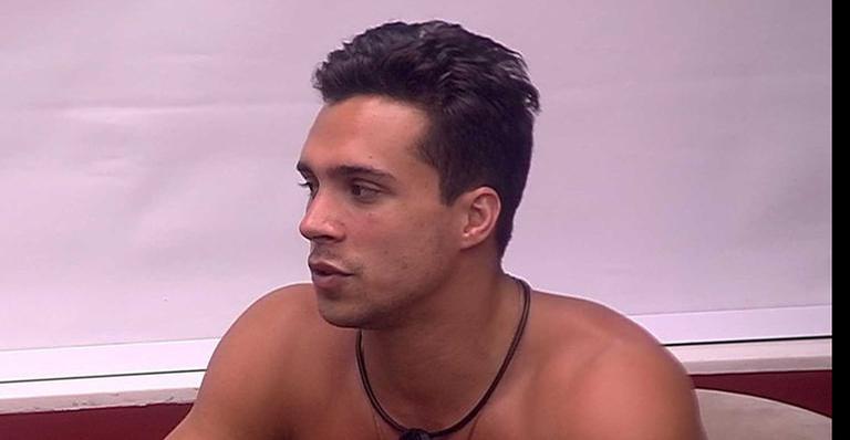 BBB20: Internautas comemoram possível expulsão de Petrix após polêmica