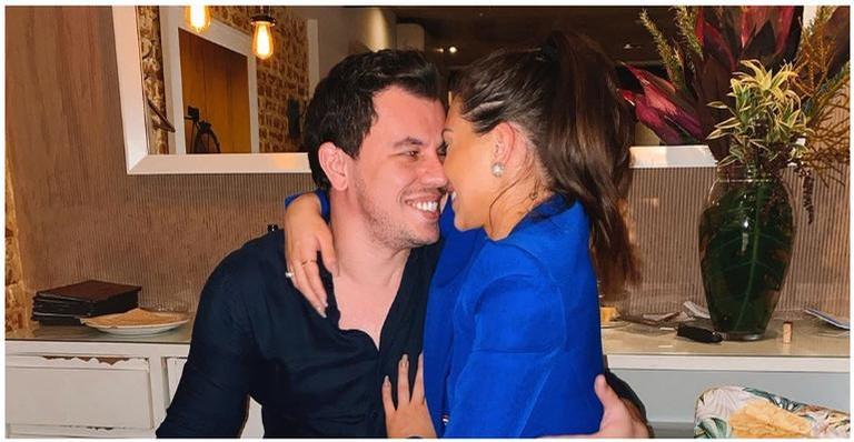 Flávia Pavanelli é pedida em casamento pelo namorado: ”Eu disse sim e diria um milhão de vezes”