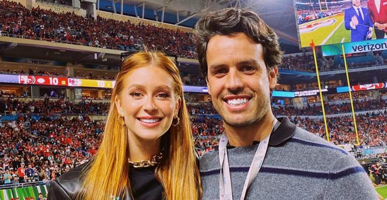 Marina Ruy Barbosa se diverte durante show do Super Bowl ao lado do marido: ”Experiência incrível”