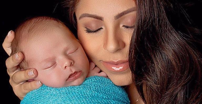Andressa Ferreira mostra Bento com os olhos abertos e beleza rouba a cena: ”Perfeição divina!”