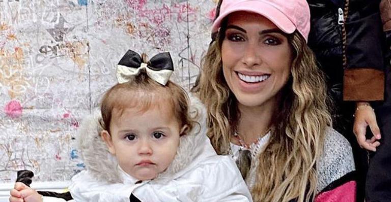 Bella Falconi mostra vídeo fofo da filha caçula, Stella, e brinca: ”Meta de 2020”