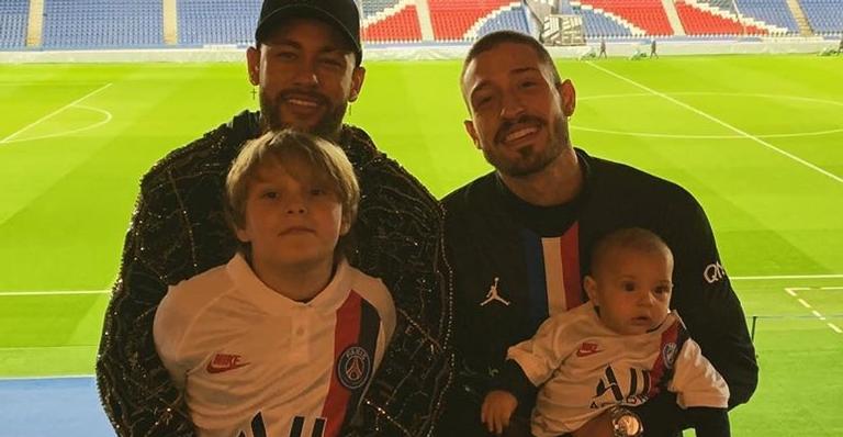 Marido de Carol Dantas emociona com homenagem especial de aniversário para Neymar Jr