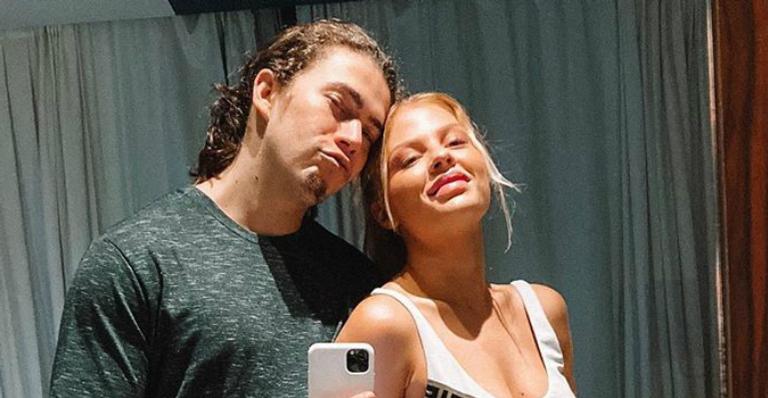 Whindersson Nunes e Luísa Sonza fazem festa para assistir o BBB20
