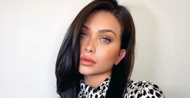 Flavia Pavanelli mostra pele com acnes e fala sobre alimentação: ”Não tô cuidando”