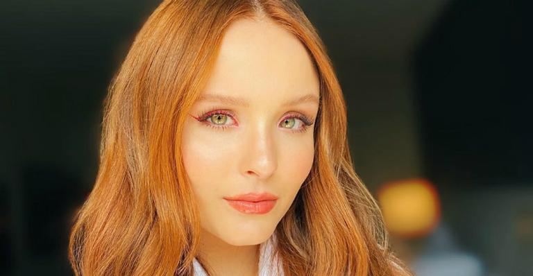 Larissa Manoela compartilha registro de sua viagem para Nova Iorque: ”Congelou”