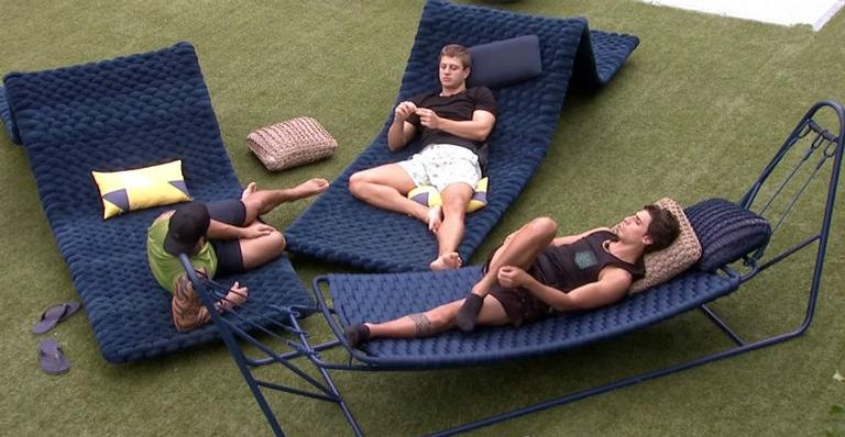 BBB20: Lucas, Felipe e Hadson combinam votos: ”Vota na Gizelly”