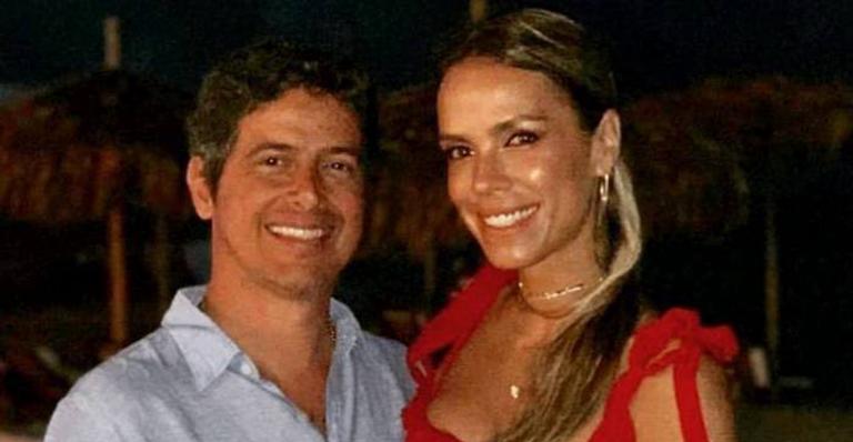Ligia Mendes fala sobre problemas sexuais do marido e brinca: ”Postagem do dia não foi minha”