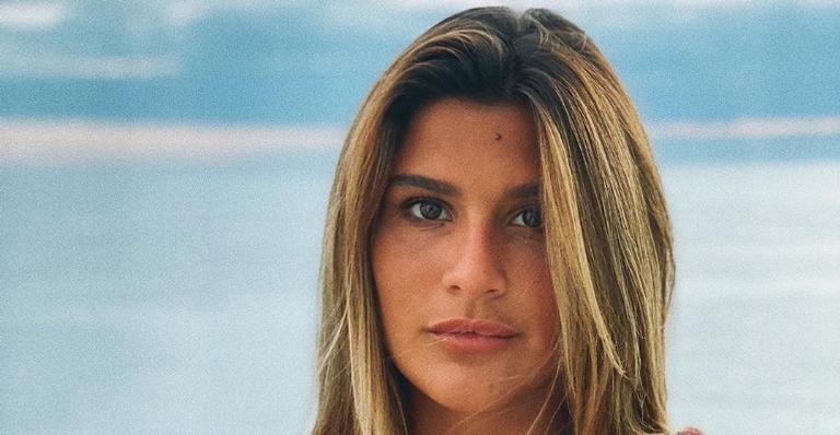 Giulia Costa encanta seguidores com sua beleza natural: ”De cara limpa”