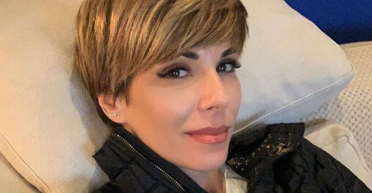 Com clique raríssimo, Ana Furtado se declara para a mãe: ”Minha fortaleza”
