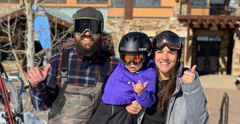 Mateus, dupla com Jorge, posa na neve com a família: ”Muito bom como sempre”