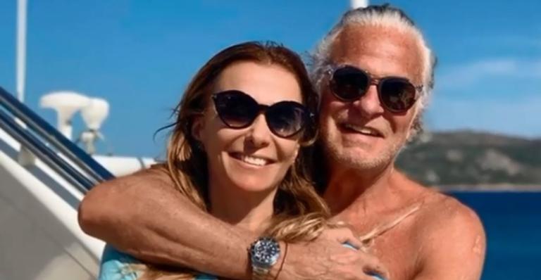 Após 1 ano juntos, Mônica Martelli se declara para namorado: ”Amo te amar”