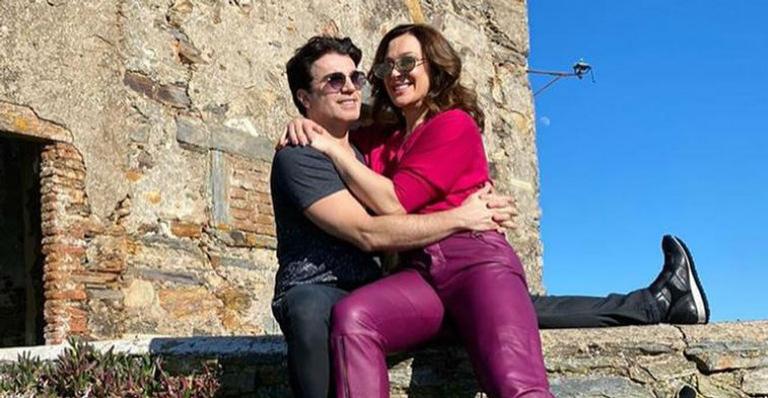 Claudia Raia posta clique abraçada com o marido, Jarbas Homem de Mello, em Lisboa e se declara