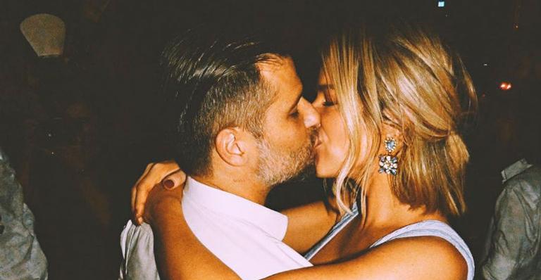 Casada há 9 anos, Giovanna Ewbank homenageia Bruno Gagliasso na web: ”Meu eterno namorado”