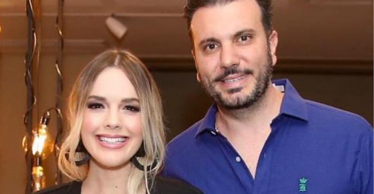 Thaeme Mariôto relembra clique com o marido durante viagem para República Dominicana