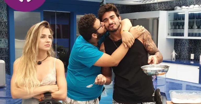 BBB 20: Brothers comentam sobre crush de Victor Hugo: ”Apaixonadinho em você, né Gui?”