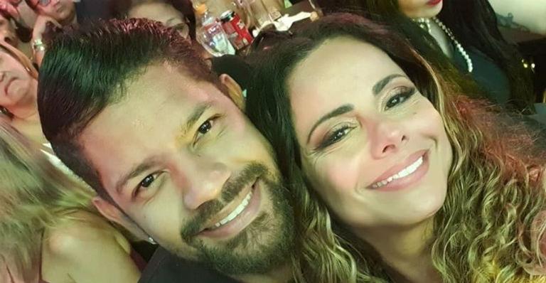 Nos ensaios do Carnaval, Viviane Araújo agradece apoio do namorado com homenagem romântica