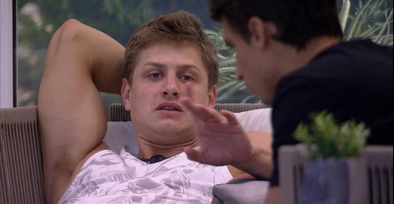 BBB20: Lucas garante a Felipe: ”Temos perfil para ganhar isso aqui”