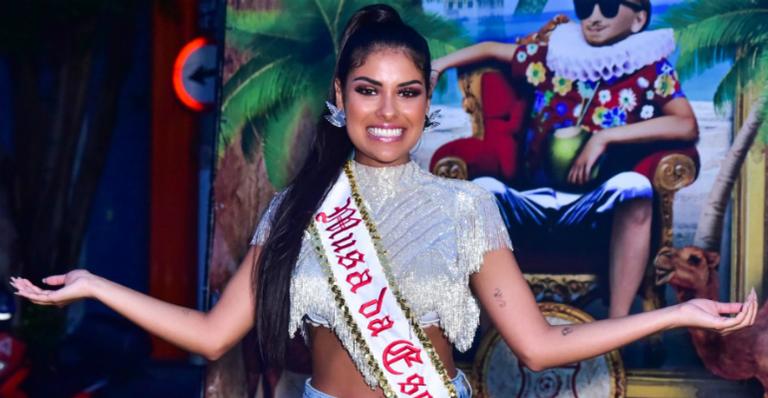 Desfilando pela primeira vez no Carnaval, Munik Nunes desabafa: ”Um sonho”