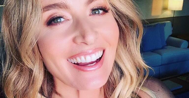 Angélica tira foto na academia e abdômen torneado chama atenção