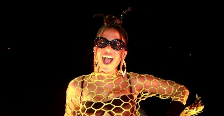 Anitta agita Carnaval em Salvador e conta com presença de famosos na folia