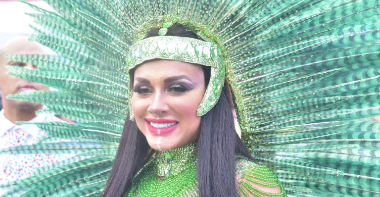 Após desfile pela X9 Paulistana, Juju Salimeni agradece pelo sucesso da noite