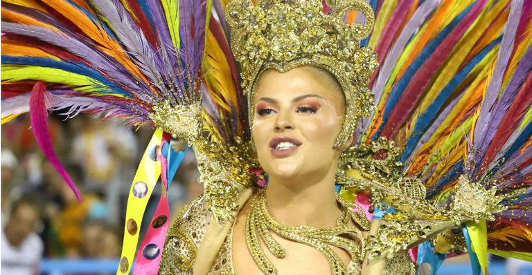 Luísa Sonza faz sua estreia na Sapucaí, em desfile da Grande Rio