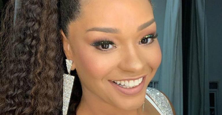 Juliana Alves volta a desfilar pela Tijuca e usa as redes sociais para falar sobre como se sentiu