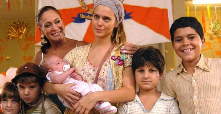 Carolina Dieckmann relembra cena de Carnaval na novela ‘Senhora do Destino’
