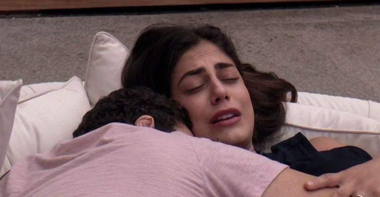 BBB20: Mari chora ao falar sobre o futuro do jogo e recebe apoio de Victor Hugo