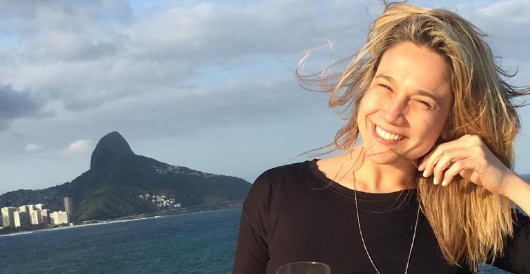 Fernanda Gentil exibe tatuagem que fez para os filhos: ”Pra sempre em mim”