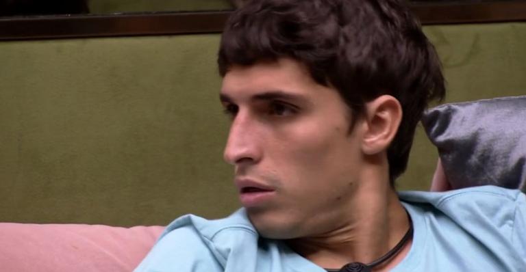 BBB 20: Felipe analisa justificativa de Thelma e dispara: ”Não é malandra para o jogo”