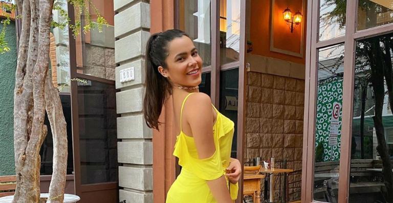 Ex-BBB Emilly Araújo abre o jogo sobre críticas que recebeu durante o reality show: ”Desejo luz”