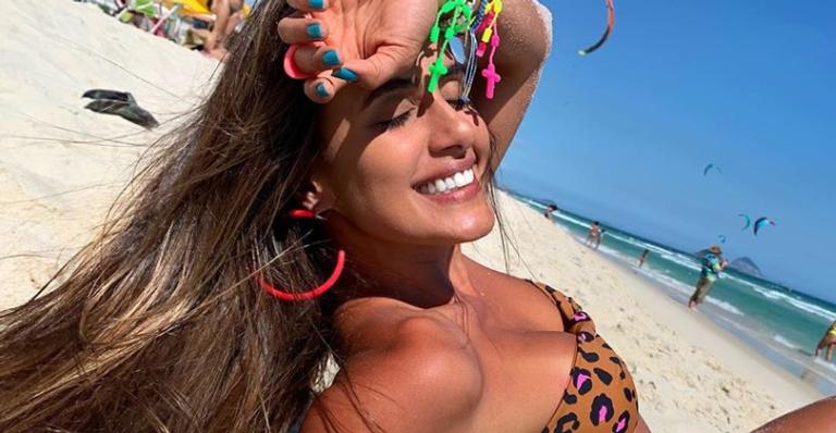 Ex-BBB Carol Peixinho volta para academia após Carnaval: ”Declaro oficialmente que voltei”