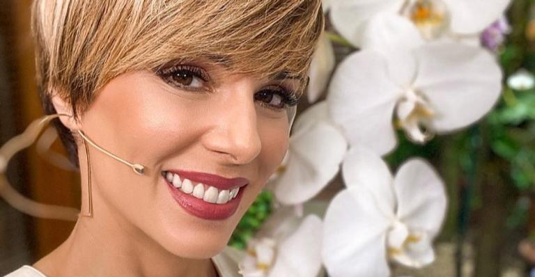 Aos 46 anos, Ana Furtado surge na academia e é elogiada ao exibir boa forma: ”Perfeita”