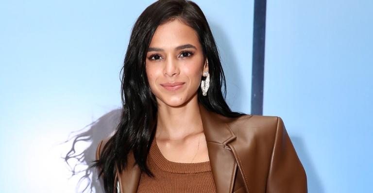 Famosos marcam presença em pré-estreia do filme estrelado por Bruna Marquezine