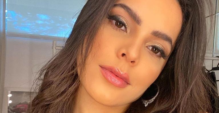 Ex-BBB Emilly Araújo sofre ataques na internet e desabafa em lágrimas: ”A gente cresce e evolui!”