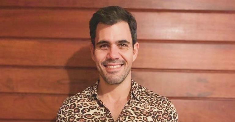 Juliano Cazarré publica foto rara com filho caçula e encanta internautas