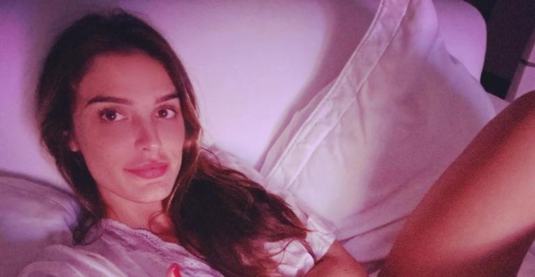 Rafa Brites acorda cedo e compartilha mensagem motivacional: ”Pula da cama”