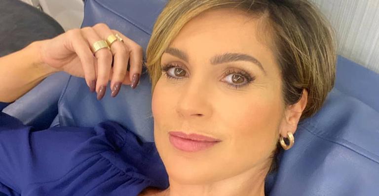 Flávia Alessandra relembra personagem de ‘Êta Mundo Bom!’ e fãs comemoram volta da novela