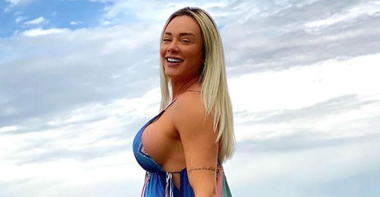 Ainda em clima de Carnaval, Juju Salimeni mostra as fantasias que usou durante o feriado