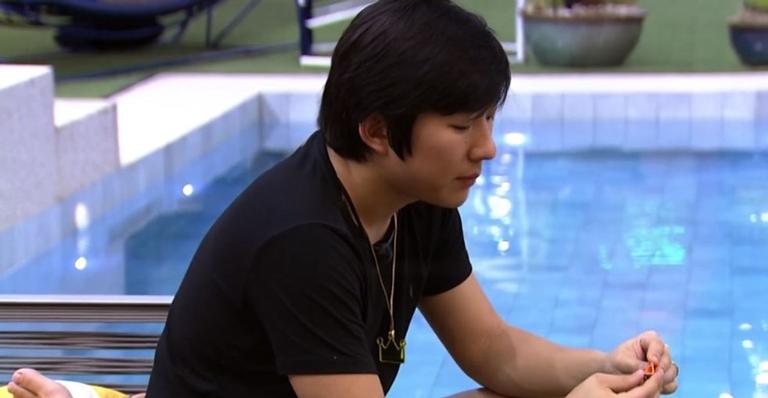 Pyong comenta sobre críticas: ”Como um pai deixa uma mulher grávida pra entrar no BBB?”